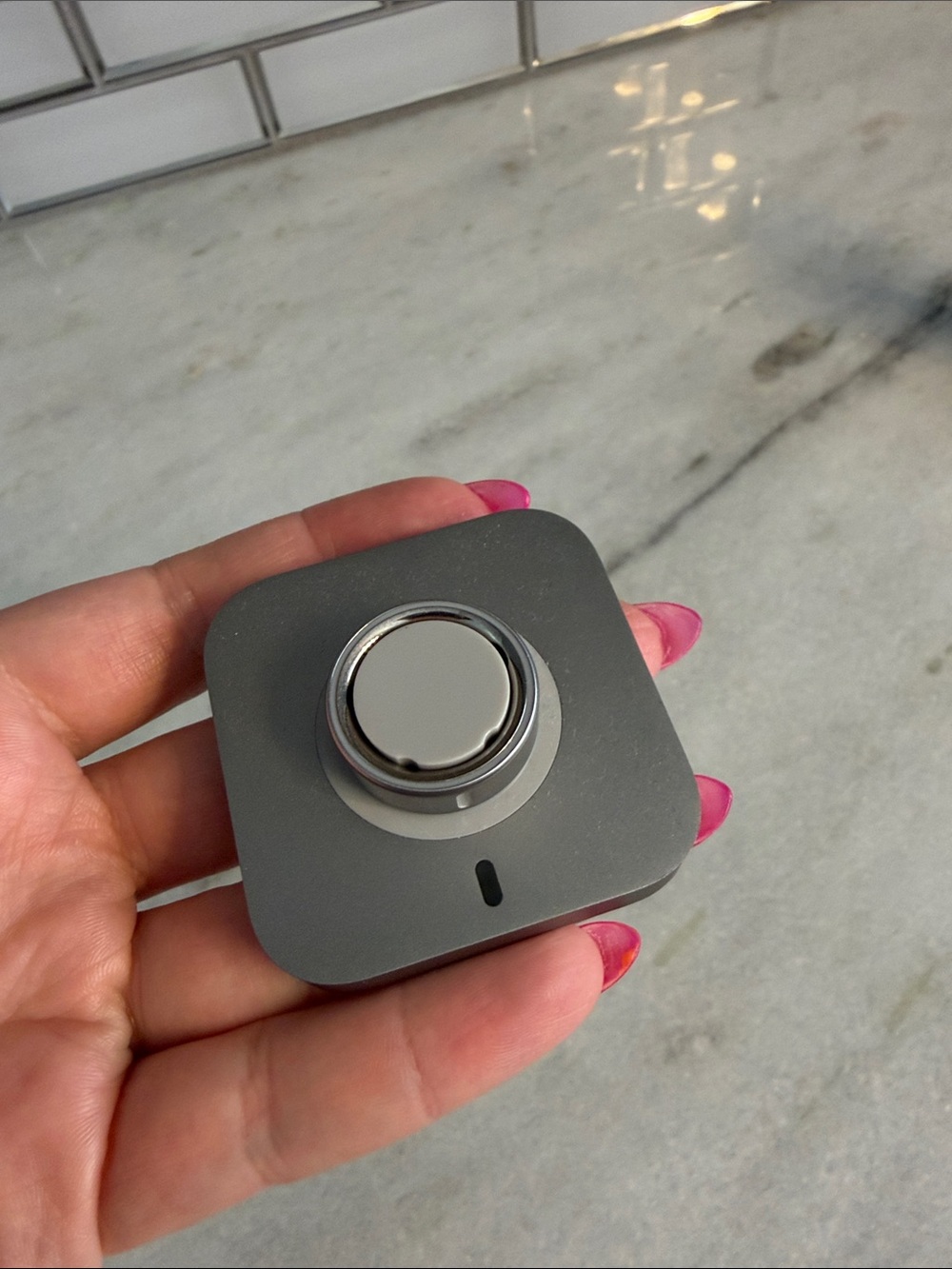 Oura Gray Magnetic Ring and Charger - Brushed Silver Smart Ring size 7 used 2x - Picture 5 of 7